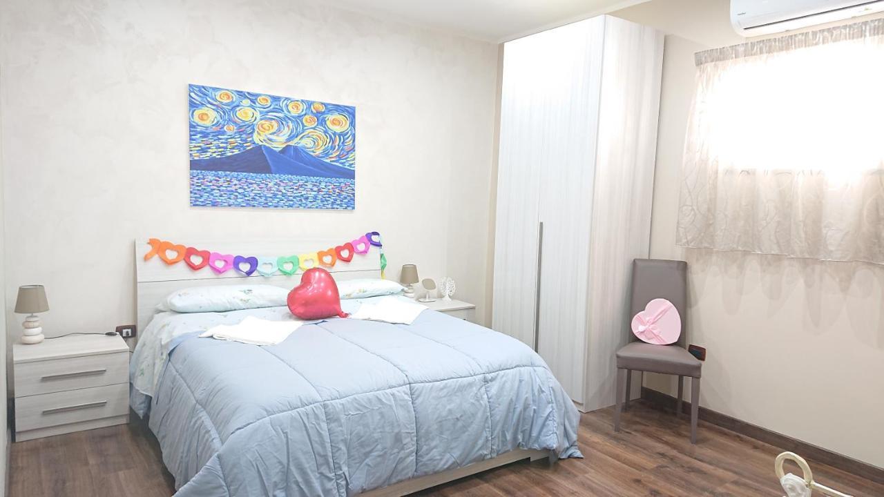 Sky-Terrace In Central Station, 3 Bedrooms Napoli Bagian luar foto