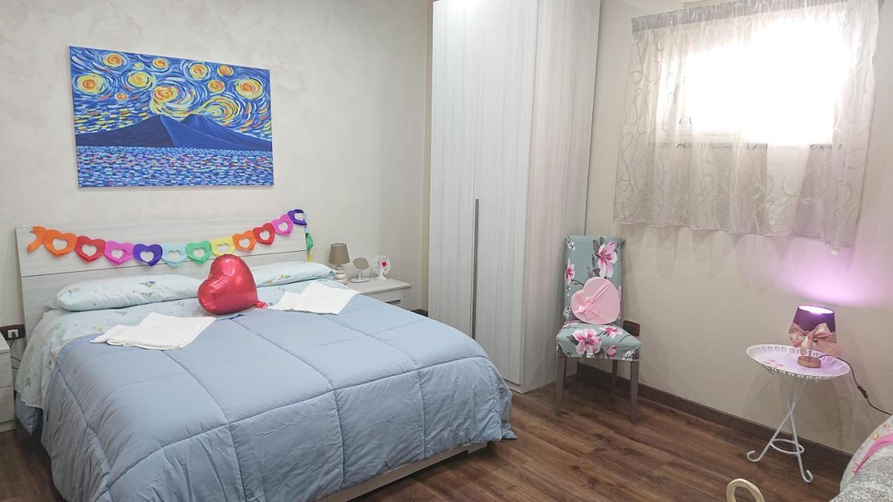 Sky-Terrace In Central Station, 3 Bedrooms Napoli Bagian luar foto