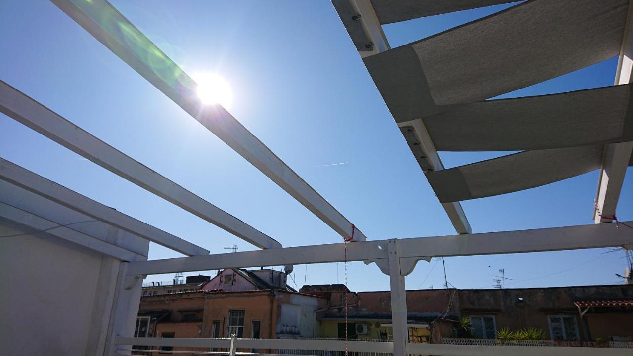 Sky-Terrace In Central Station, 3 Bedrooms Napoli Bagian luar foto