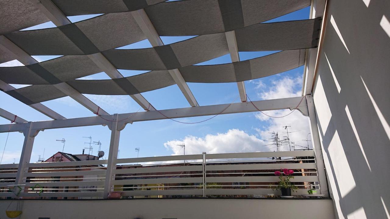 Sky-Terrace In Central Station, 3 Bedrooms Napoli Bagian luar foto
