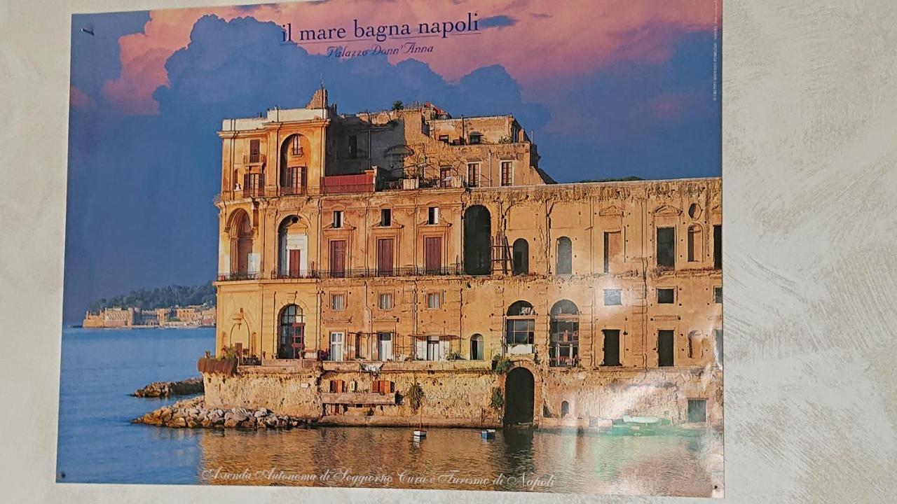 Sky-Terrace In Central Station, 3 Bedrooms Napoli Bagian luar foto