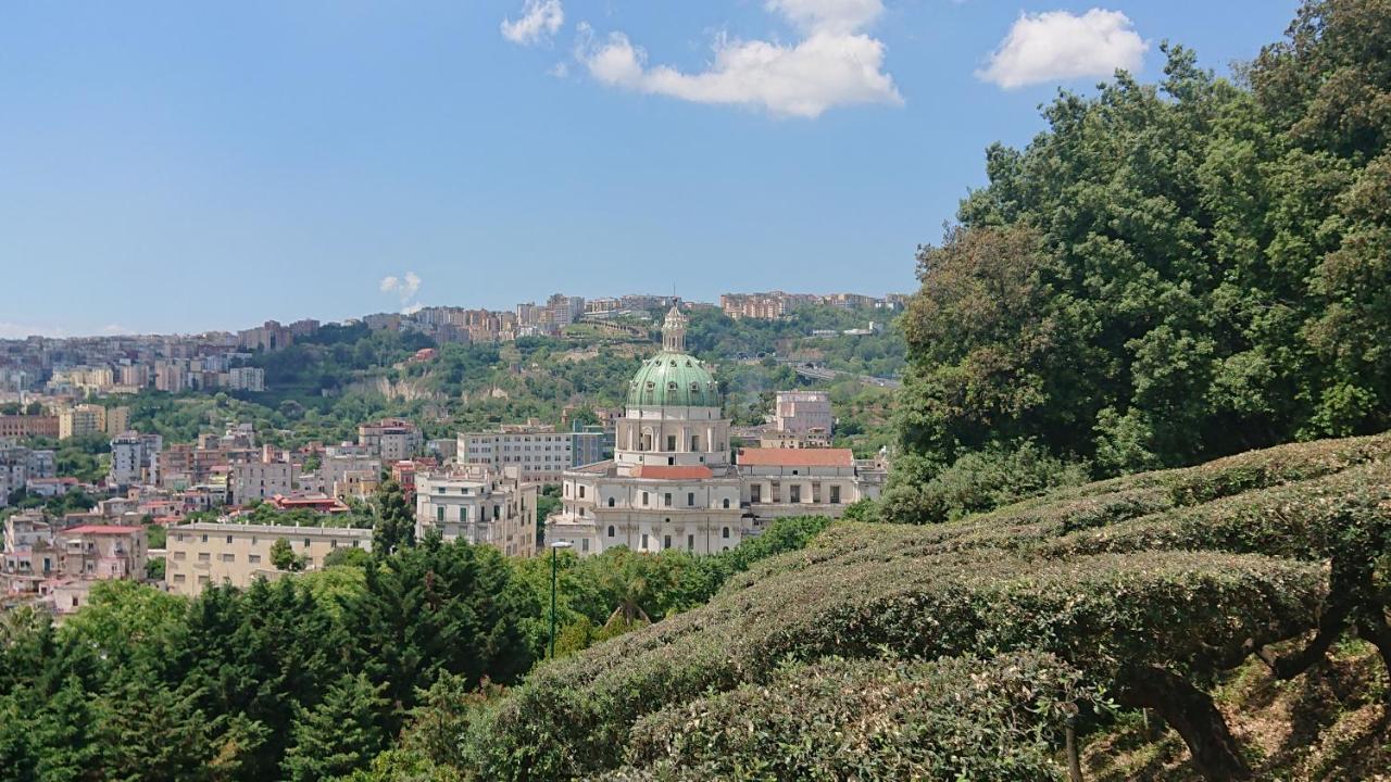 Sky-Terrace In Central Station, 3 Bedrooms Napoli Bagian luar foto