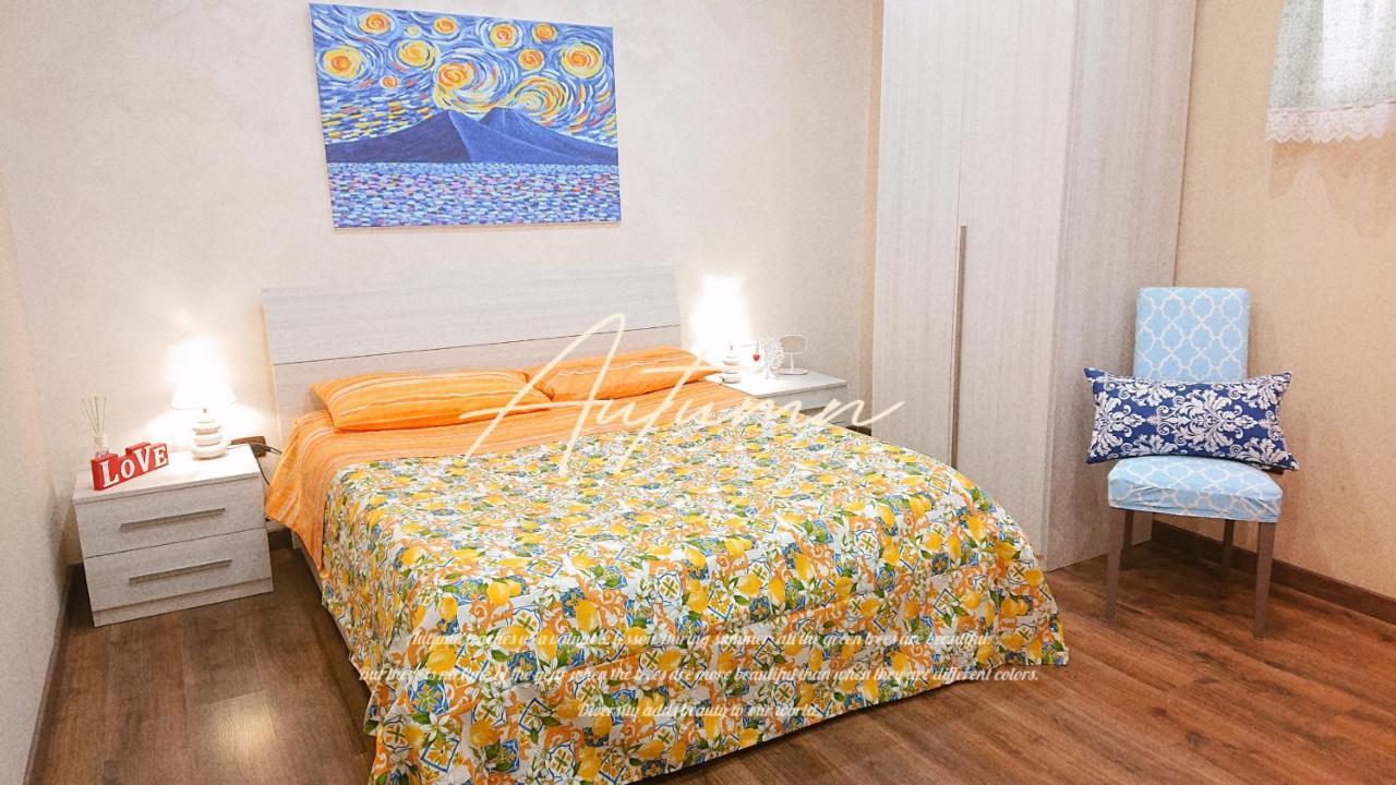 Sky-Terrace In Central Station, 3 Bedrooms Napoli Bagian luar foto